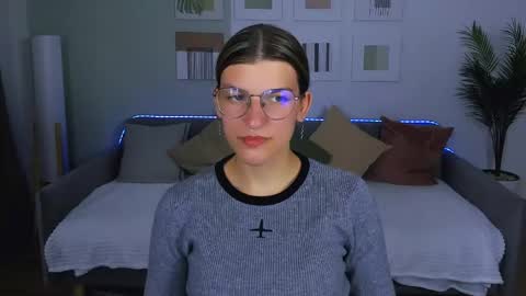 Im Anna online show from 06-08-26, 08:37