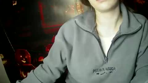 Bella online show from 10-17-25, 05:15