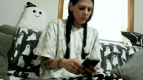 Snapshot of anne12369 chatting on 09-22-25, 12:40 anne online show from 09-22-25, 12:40