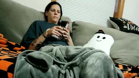 Snapshot of anne12369 chatting on 09-25-25, 11:36 anne online show from 09-25-25, 11:36