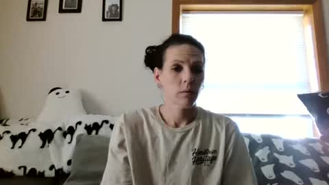 Snapshot of anne12369 chatting on 10-12-25, 06:40 anne online show from 10-12-25, 06:40