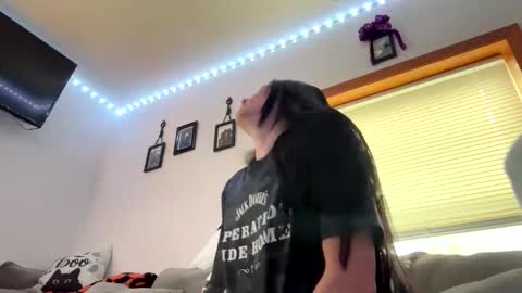 Snapshot of anne12369 chatting on 10-19-25, 04:40 anne online show from 10-19-25, 04:40