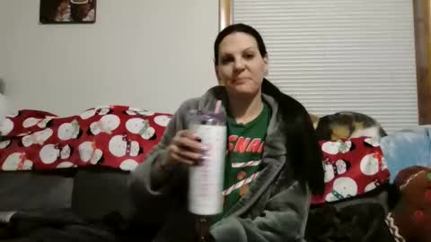 Snapshot of anne12369 chatting on 12-19-25, 01:29 anne online show from 12-19-25, 01:29