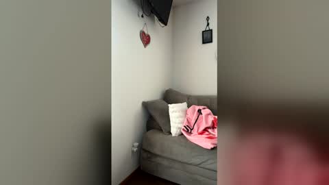 Snapshot of anne12369 chatting on 02-17-26, 08:04 anne online show from 02-17-26, 08:04