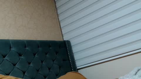 Snapshot of anne_julienne chatting on 09-17-25, 11:39 online show from 09-17-25, 11:39