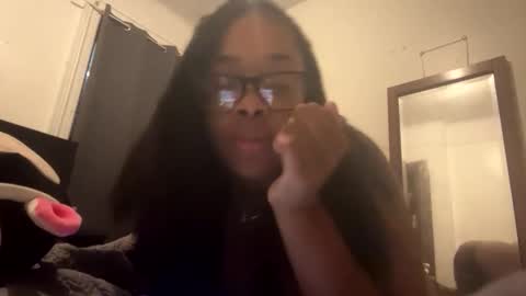 Snapshot of anne_lynn chatting on 09-18-25, 01:51 anne_lynn online show from 09-18-25, 01:51