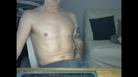 Snapshot of annecylake chatting on 10-06-25, 09:29 annecylake online show from 10-06-25, 09:29