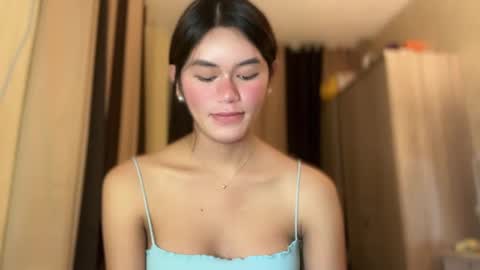 Kim online show from 12-21-24, 07:49