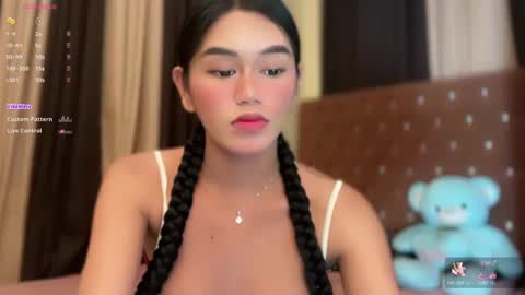 Kim online show from 02-24-25, 05:53