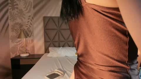 Snapshot of annedixie chatting on 06-07-26, 03:32 Anne online show from 06-07-26, 03:32