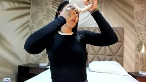 Snapshot of annedixie chatting on 06-11-26, 03:04 Anne online show from 06-11-26, 03:04