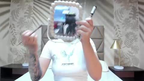 Snapshot of annedixie chatting on 06-15-26, 03:09 Anne online show from 06-15-26, 03:09
