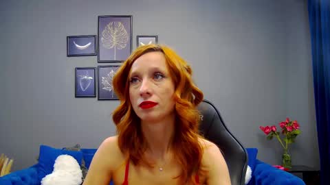Snapshot of annehove chatting on 02-28-25, 08:42 Anne online show from 02-28-25, 08:42
