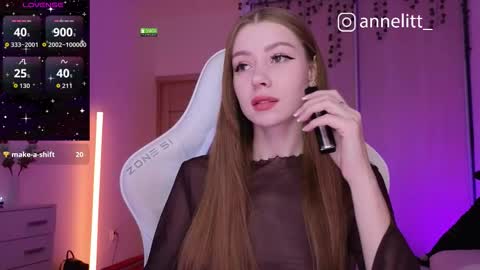 Snapshot of annelitt chatting on 12-19-25, 09:33 annelitt online show from 12-19-25, 09:33