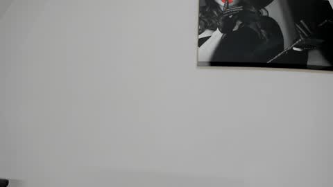 Snapshot of annemonalo chatting on 12-20-24, 03:42 annemona online show from 12-20-24, 03:42