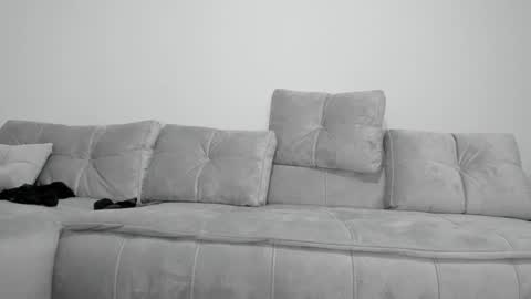 Snapshot of annemonalo chatting on 01-06-25, 02:47 annemona online show from 01-06-25, 02:47