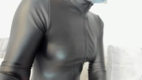 Snapshot of annemonalo chatting on 03-12-25, 07:17 annemona online show from 03-12-25, 07:17