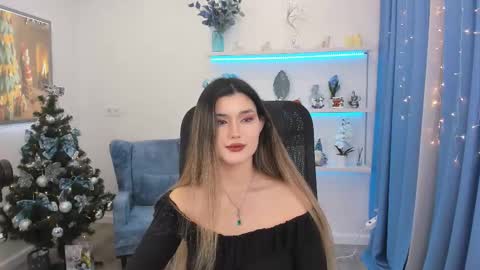 Snapshot of annetli chatting on 12-16-25, 07:19 annetli online show from 12-16-25, 07:19