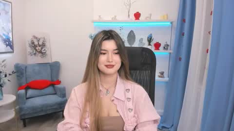 Snapshot of annetli chatting on 03-09-26, 03:32 annetli online show from 03-09-26, 03:32