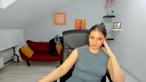 annewilsonn online show from 02-09-26, 12:09