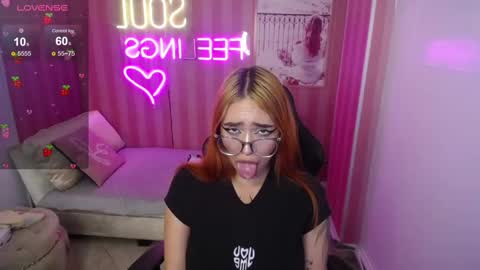 Snapshot of anni_acker_b chatting on 02-07-25, 11:24 Anni acker b online show from 02-07-25, 11:24
