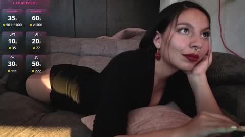 Snapshot of anni_art chatting on 12-03-25, 08:51 Anni online show from 12-03-25, 08:51