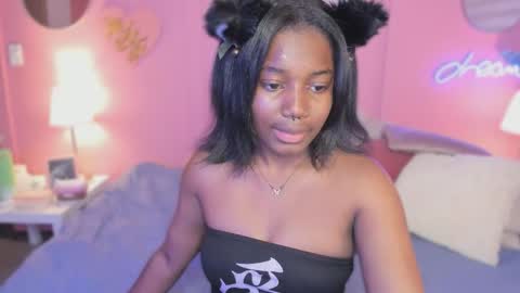 Snapshot of annia_dh chatting on 10-07-25, 07:44 annia online show from 10-07-25, 07:44