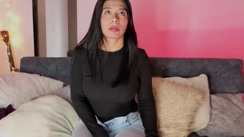 Snapshot of annibigass4daddy chatting on 01-15-26, 02:27 Creamy online show from 01-15-26, 02:27