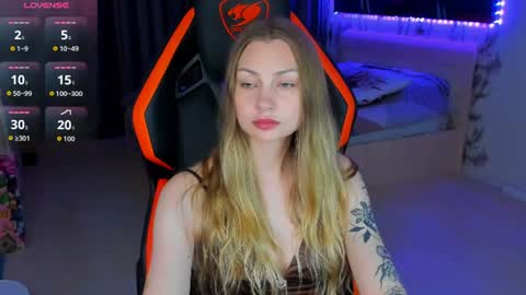 Annie online show from 07-18-26, 12:59