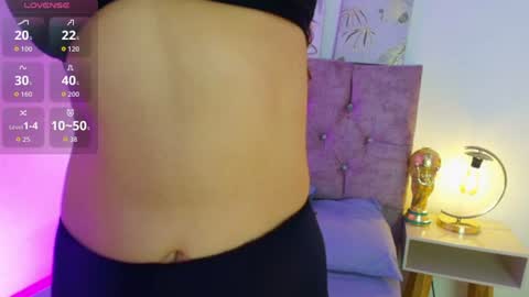 Annie Bonnie   online show from 07-17-26, 11:50