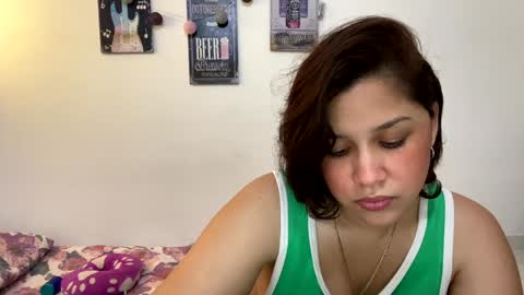 Snapshot of annie_catt_ chatting on 12-06-24, 07:12 Annie online show from 12-06-24, 07:12