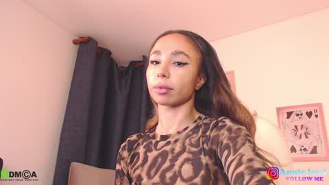 Snapshot of annie_es chatting on 01-29-25, 10:27 Annie online show from 01-29-25, 10:27