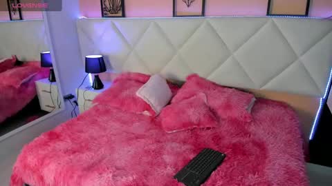   online show from 02-20-25, 12:04