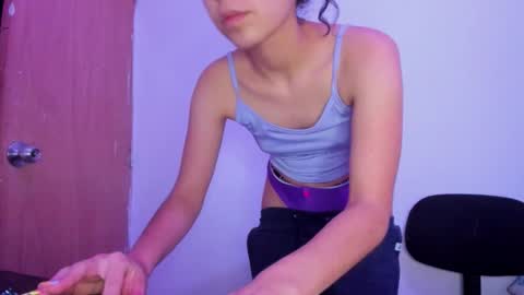 annie_rosse1017 online show from 02-22-26, 05:19