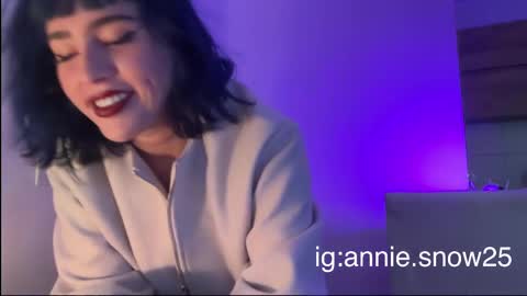 JEANNE no olvides seguirme dont forget follow me  uu online show from 03-03-25, 10:10