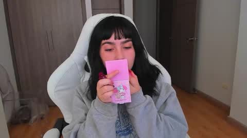JEANNE no olvides seguirme dont forget follow me  uu online show from 12-03-25, 05:00