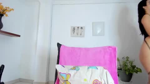 Snapshot of annie_sweet6 chatting on 09-29-25, 02:00 Annie online show from 09-29-25, 02:00