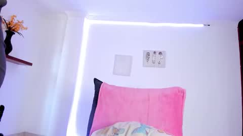 Snapshot of annie_sweet6 chatting on 01-09-26, 01:25 Annie online show from 01-09-26, 01:25