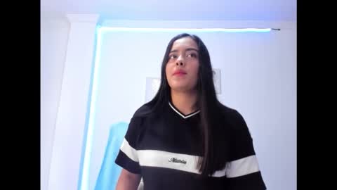 Snapshot of annie_sweet6 chatting on 02-03-26, 05:29 Annie online show from 02-03-26, 05:29