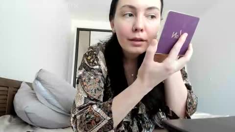 Annie online show from 02-28-26, 01:45