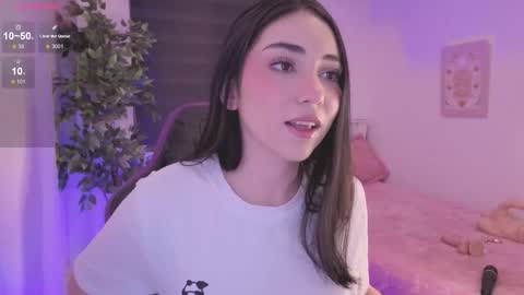 Cassandra online show from 12-04-25, 06:12