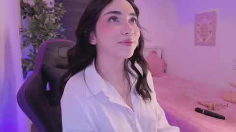 Cassandra online show from 12-20-25, 06:09