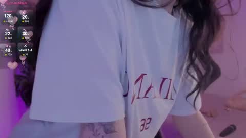 Snapshot of anniebrie chatting on 07-23-26, 06:11 Cassandra online show from 07-23-26, 06:11
