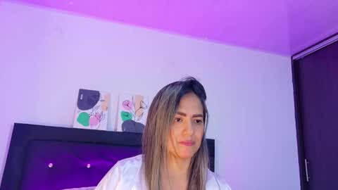 Snapshot of anniecollins6991 chatting on 01-11-26, 04:28 AnnieCollins69 online show from 01-11-26, 04:28