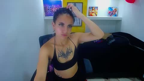 Anniee online show from 02-17-25, 12:38