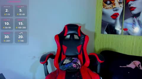 Anniee online show from 06-19-26, 01:26
