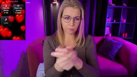 Annie online show from 03-03-25, 05:42