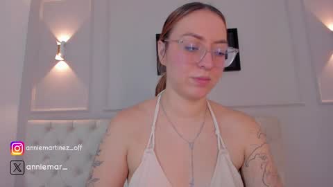 Annie online show from 01-23-25, 06:03