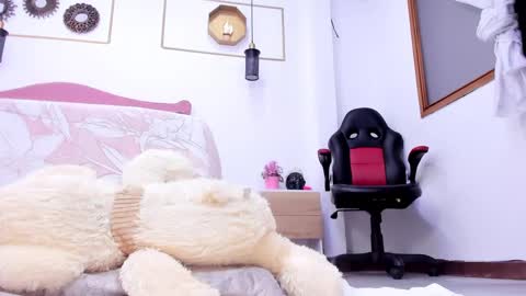 Snapshot of annienasty chatting on 02-01-25, 08:26 Annie online show from 02-01-25, 08:26