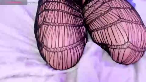 Snapshot of annienasty chatting on 02-17-25, 04:04 Annie online show from 02-17-25, 04:04